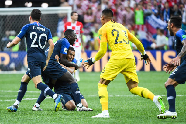 布新一轮德 布新一轮德